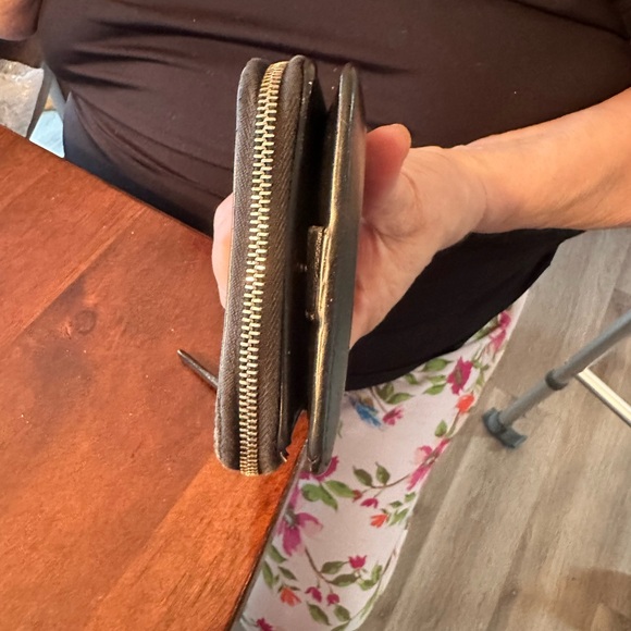 Balenciaga Black Leather Wallet - Picture 5 of 5